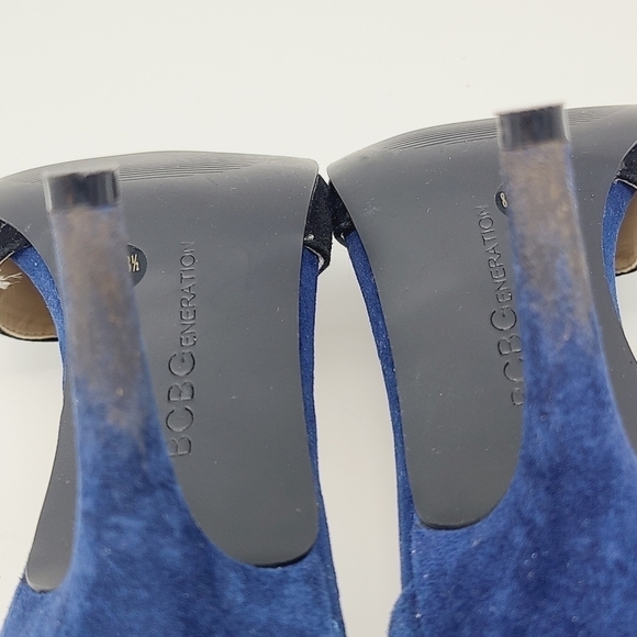 BCBG | Women's Malabo Blue Colorblock Suede Heels (Size 8.5) - Picture 11 of 14